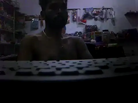 Snapshot of Heman100492 chatting on January 14, 2025, 2:32 pm Heman100492 online show from January 14, 2025, 2:32 pm