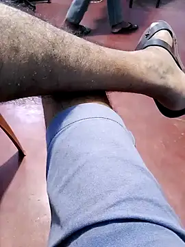 Snapshot of Heman100492 chatting on January 17, 2025, 3:11 pm Heman100492 online show from January 17, 2025, 3:11 pm