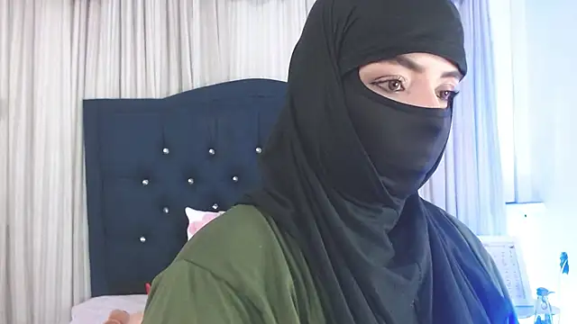 Uzra hayed online show from January 18, 2025, 7:26 pm