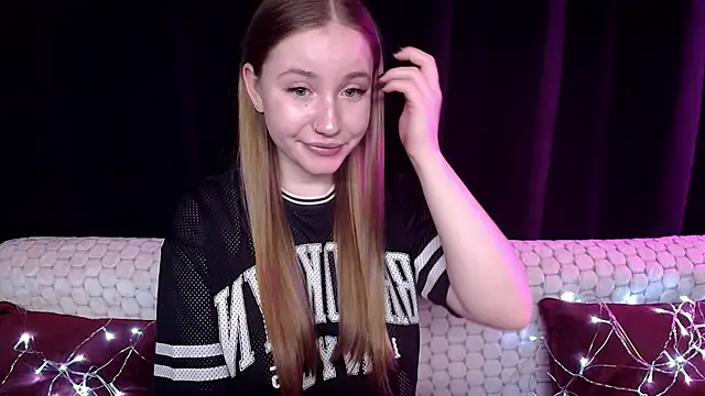 SindiWatsoon online show from December 17, 2024, 5:26 pm