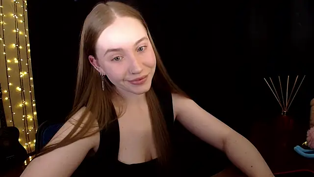 SindiWatsoon online show from April 22, 2026, 2:18 pm