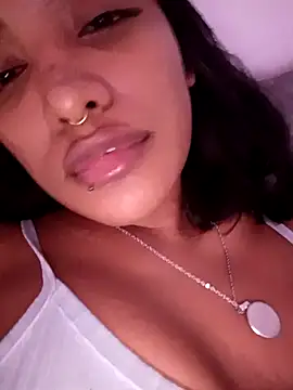 VictoireFeller online show from October 26, 2025, 3:56 am