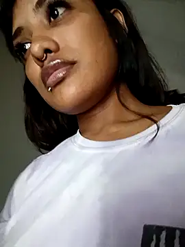 VictoireFeller online show from March 21, 2026, 1:43 am