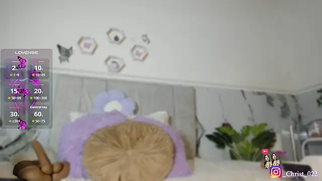 Snapshot of christal_cutee chatting on April 21, 2026, 3:57 am christal cutee online show from April 21, 2026, 3:57 am