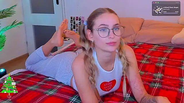 Kamila icee online show from December 27, 2024, 12:39 am