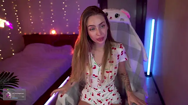 Kamila icee online show from January 6, 2026, 8:45 pm