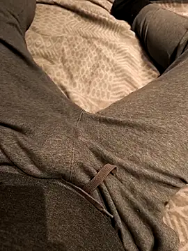 onbifeet online show from December 18, 2025, 7:53 pm