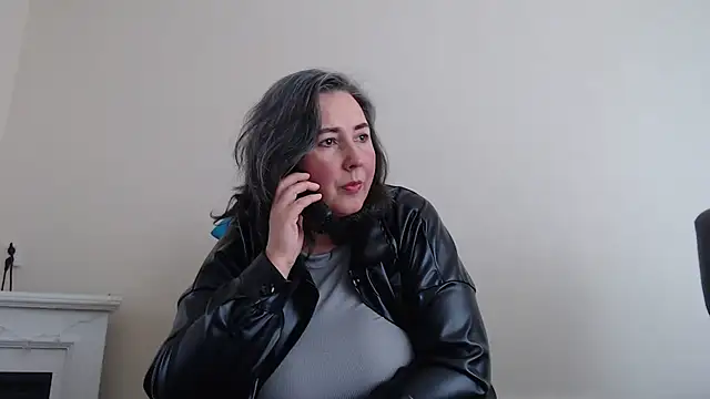 Snapshot of MilfGina chatting on February 25, 2025, 12:55 pm MilfGina online show from February 25, 2025, 12:55 pm