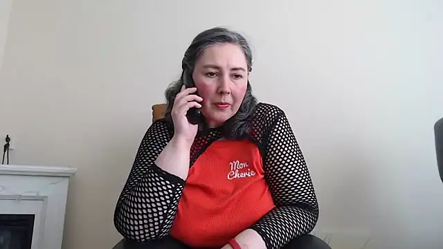 Snapshot of MilfGina chatting on March 7, 2025, 1:29 pm MilfGina online show from March 7, 2025, 1:29 pm