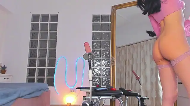 JassyeJoy online show from April 4, 2026, 4:44 am