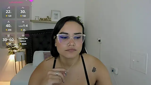 Snapshot of zoe_danae_ chatting on January 24, 2025, 12:10 pm zoe danae online show from January 24, 2025, 12:10 pm