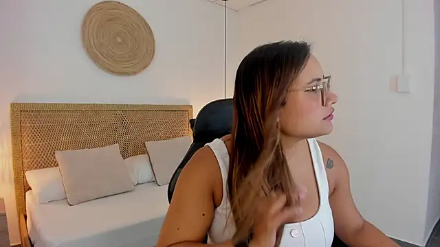 Snapshot of zoe_danae_ chatting on July 21, 2026, 12:40 pm zoe danae online show from July 21, 2026, 12:40 pm