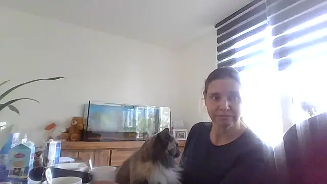 Snapshot of Mir_boobs_ chatting on November 3, 2025, 11:11 am Mir boobs  online show from November 3, 2025, 11:11 am