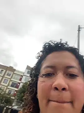 Kenia tompson01 online show from November 28, 2025, 8:55 pm