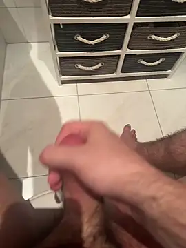 Deralboaus01 online show from March 16, 2026, 8:46 pm