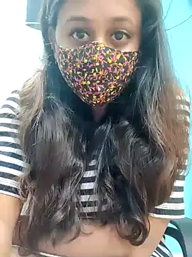 Snapshot of Natasha-143 chatting on February 7, 2025, 7:38 pm Natasha-143 online show from February 7, 2025, 7:38 pm