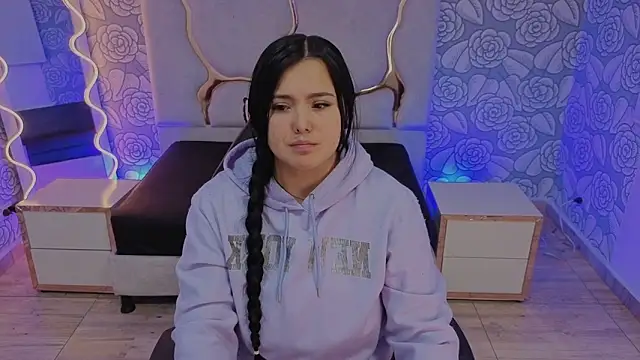 Mellani tay online show from September 25, 2025, 3:21 am