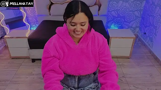 Mellani tay online show from November 9, 2025, 3:38 am