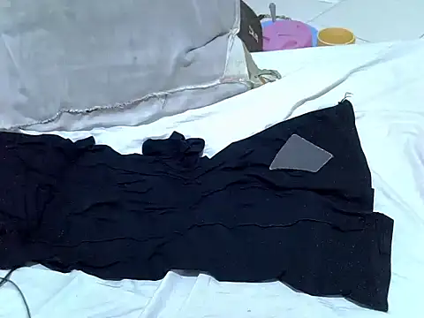 Snapshot of pointy_bloom chatting on March 20, 2026, 10:20 am pointy bloom online show from March 20, 2026, 10:20 am