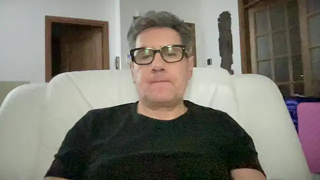 Snapshot of Britmi chatting on December 7, 2024, 5:31 pm Britmi online show from December 7, 2024, 5:31 pm