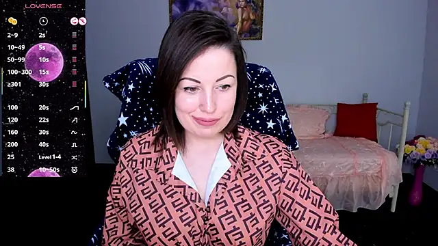 Snapshot of Emily_Midlton chatting on March 3, 2025, 10:38 am Emily Midlton online show from March 3, 2025, 10:38 am