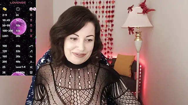 Snapshot of Emily_Midlton chatting on March 4, 2025, 5:24 pm Emily Midlton online show from March 4, 2025, 5:24 pm