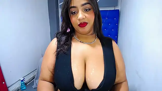 Snapshot of Mady_Kolemam chatting on December 19, 2025, 2:51 am Mady Kolemam online show from December 19, 2025, 2:51 am