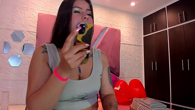 Charlotte Ice1 online show from February 20, 2025, 4:46 pm