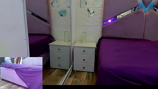 Charlotte Ice1 online show from September 29, 2025, 3:50 pm