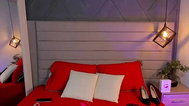 Snapshot of LadyLuminary chatting on November 12, 2025, 7:57 pm LadyLuminary online show from November 12, 2025, 7:57 pm