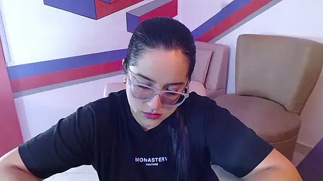 Sofiia davis23 online show from December 10, 2024, 1:00 pm