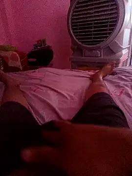 Desi Couple32 online show from June 9, 2026, 6:36 am
