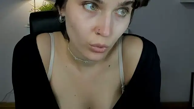 sarah perfect online show from May 21, 2026, 12:34 pm