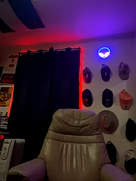 GersonGil1 online show from October 28, 2025, 3:10 am