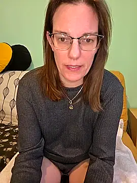 Snapshot of SpiceLea chatting on January 7, 2026, 8:50 am SpiceLea online show from January 7, 2026, 8:50 am