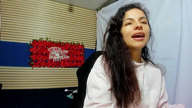 Snapshot of rosse_2504 chatting on April 21, 2026, 11:38 am rosse 2504 online show from April 21, 2026, 11:38 am