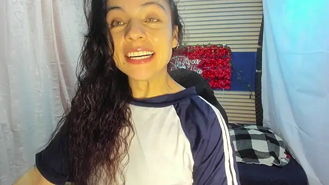 Snapshot of rosse_2504 chatting on April 24, 2026, 11:23 am rosse 2504 online show from April 24, 2026, 11:23 am