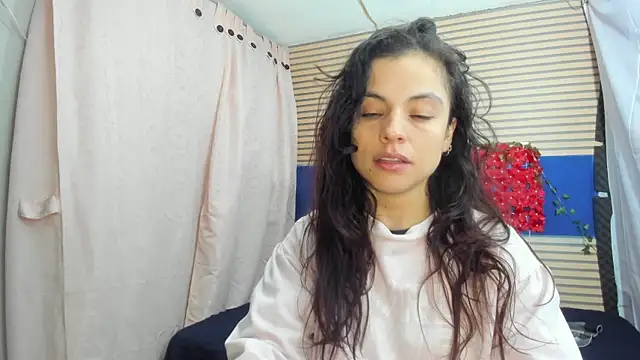 Snapshot of rosse_2504 chatting on May 19, 2026, 12:22 pm rosse 2504 online show from May 19, 2026, 12:22 pm