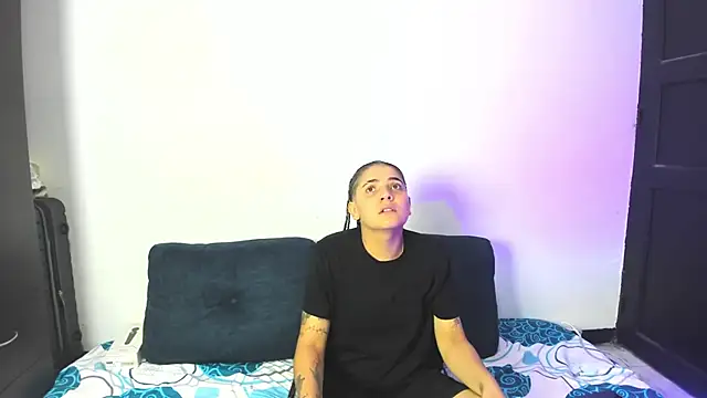 AndreaAndKarina online show from November 29, 2025, 12:02 am