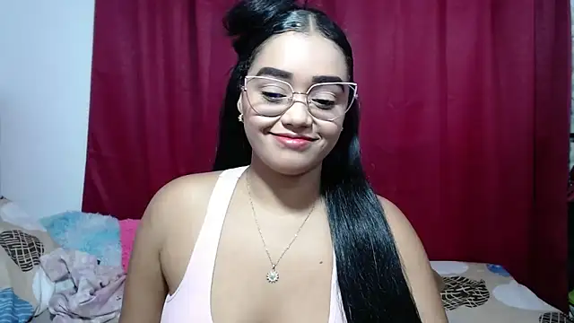 kiara milf  online show from April 15, 2026, 8:31 pm
