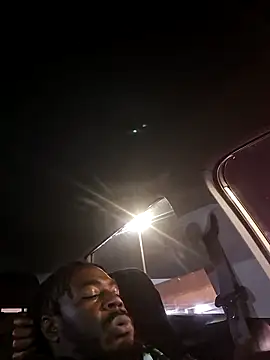 MRHANDSOME3800 online show from October 28, 2025, 4:05 am