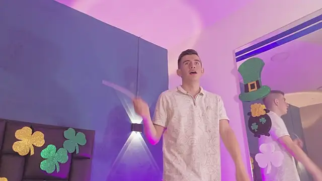 MikaelSlow online show from March 14, 2026, 4:07 am