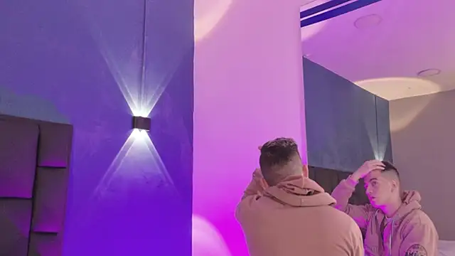 MikaelSlow online show from March 27, 2026, 3:34 am