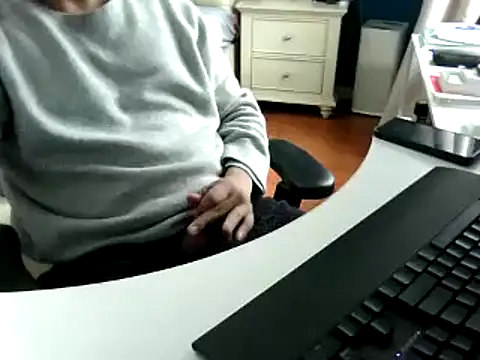 big-pig online show from February 12, 2025, 5:05 am