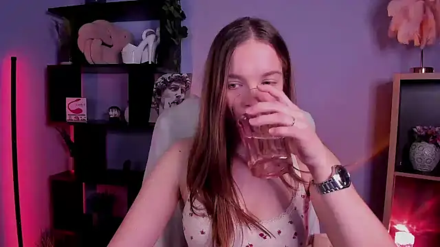 kenzie x online show from December 31, 2024, 10:26 am