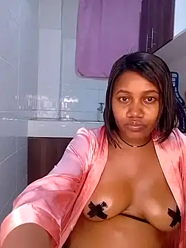 Snapshot of SquirtQueen222 chatting on December 4, 2024, 9:35 pm SquirtQueen222 online show from December 4, 2024, 9:35 pm