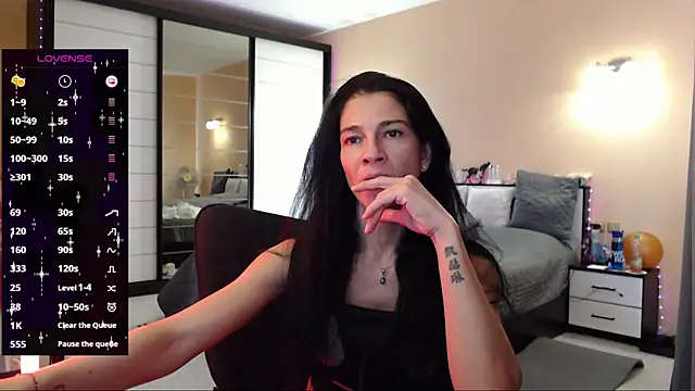 DelicateKiss online show from November 26, 2025, 9:32 am