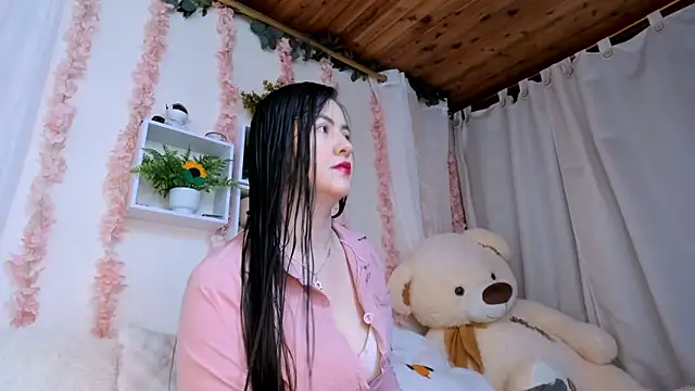 Idara and Edahi01 online show from January 6, 2026, 1:15 pm