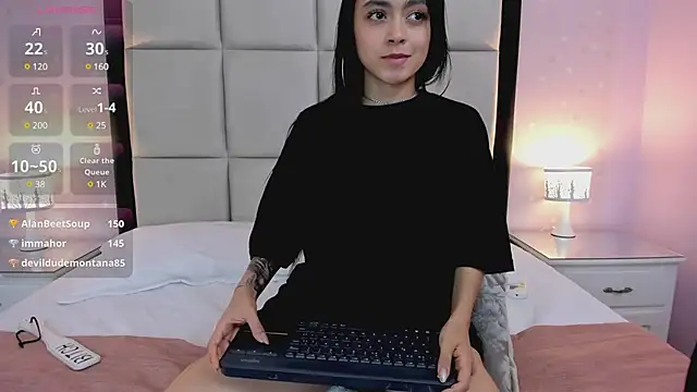 Snapshot of HannaClarrk_ chatting on February 26, 2025, 5:53 am HannaClarrk online show from February 26, 2025, 5:53 am