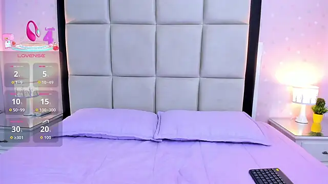 Snapshot of HannaClarrk_ chatting on September 29, 2025, 1:16 pm HannaClarrk online show from September 29, 2025, 1:16 pm